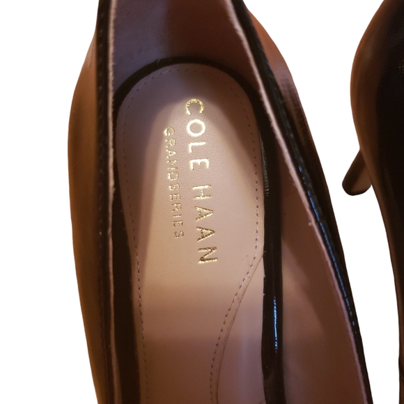 Cole Hann Black Patent Leather Pumps size 6.5B - Picture 4 of 5